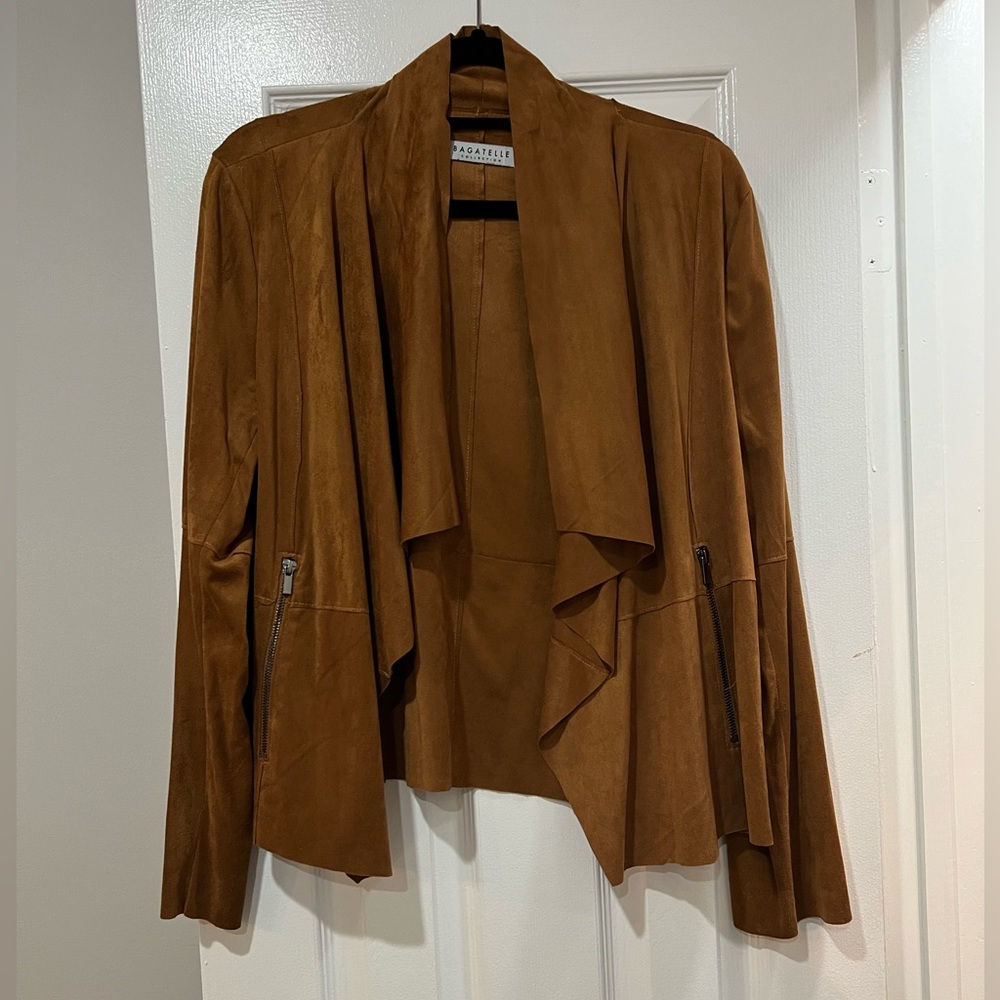 Beautiful like new Bagatelle suede jacket - Picture 2 of 5